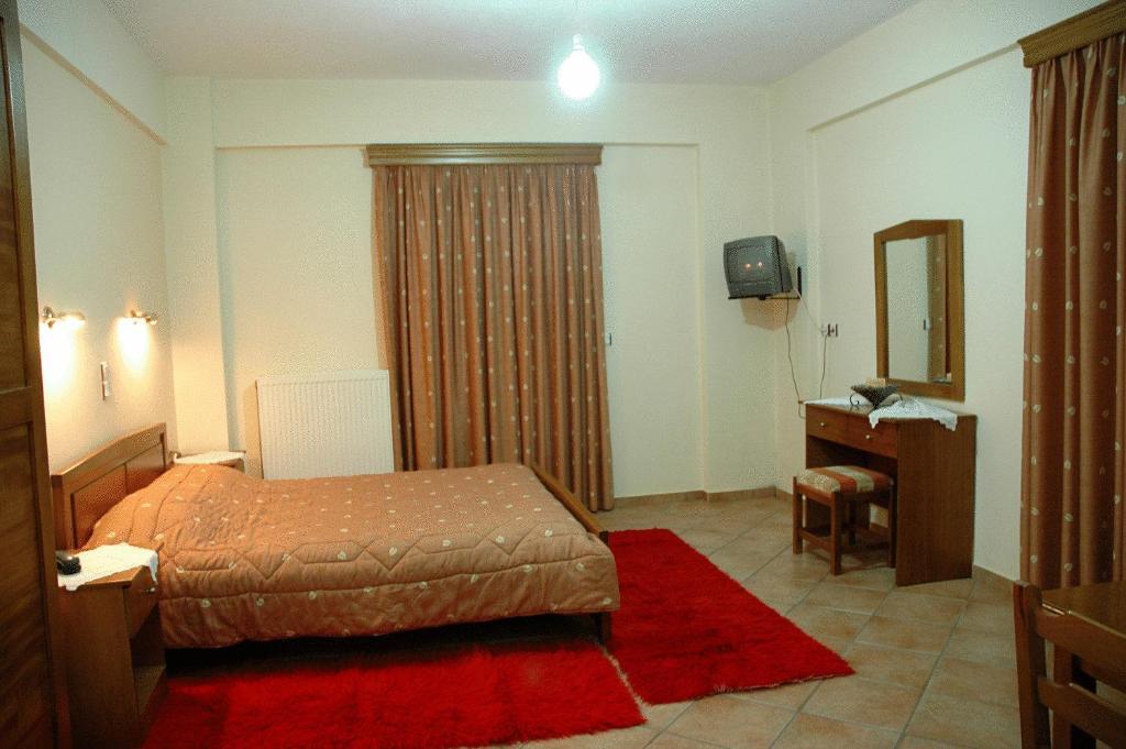 Aroanios Hotel Klitoria Luaran gambar